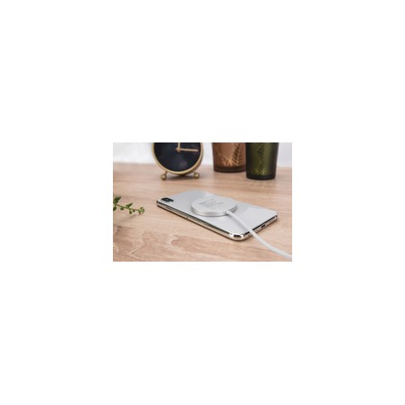 Digitus 15W Fast Wireless Charging Pad - Effortless Power for Your Devices (SKU: 4016032482765)